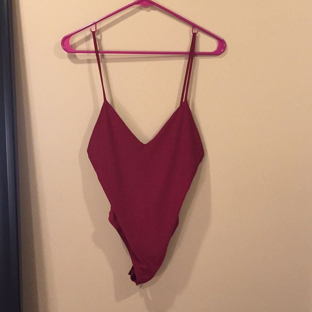 RED NEW FASHION NOVA BODY SUIT!!